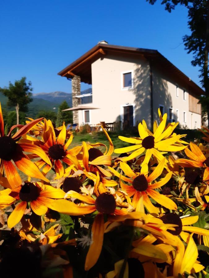 Semi Al Vento: La Bio-Casa Nel Giardino Incantato! Apartment Paesana Exterior foto